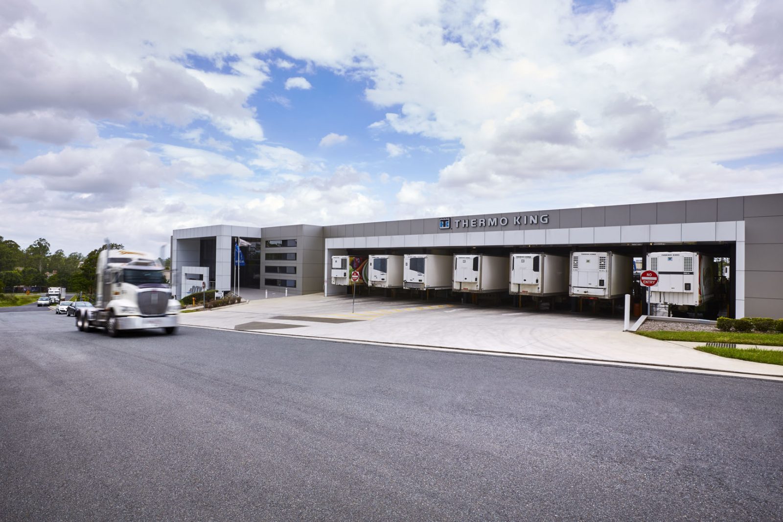 QTK Truck Service Bay